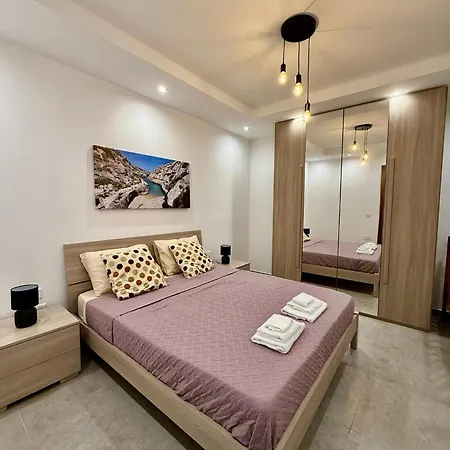 Calypso Grand Oasis, 3 Bdr Luxury Apartamento