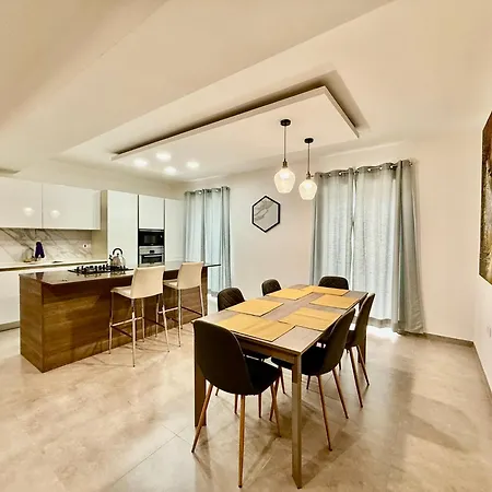Calypso Grand Oasis, 3 Bdr Luxury Apartment * Xagħra