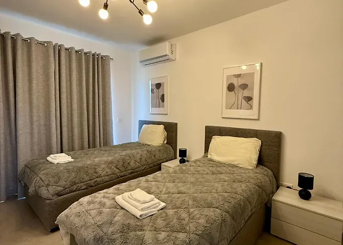 Modern & Peaceful 3 Bedroom - Xagħra