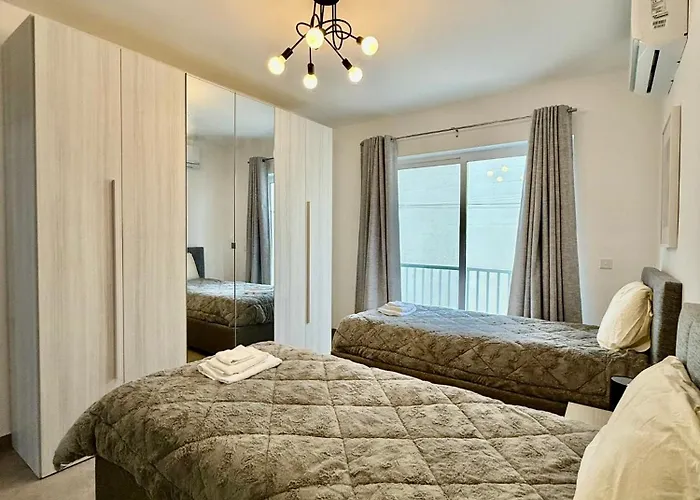 Modern & Peaceful 3 Bedroom - Apartament *